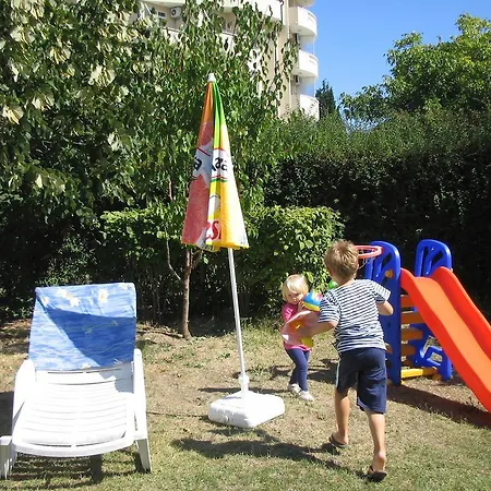 Holiday home Bini Saints Constantine and Helena