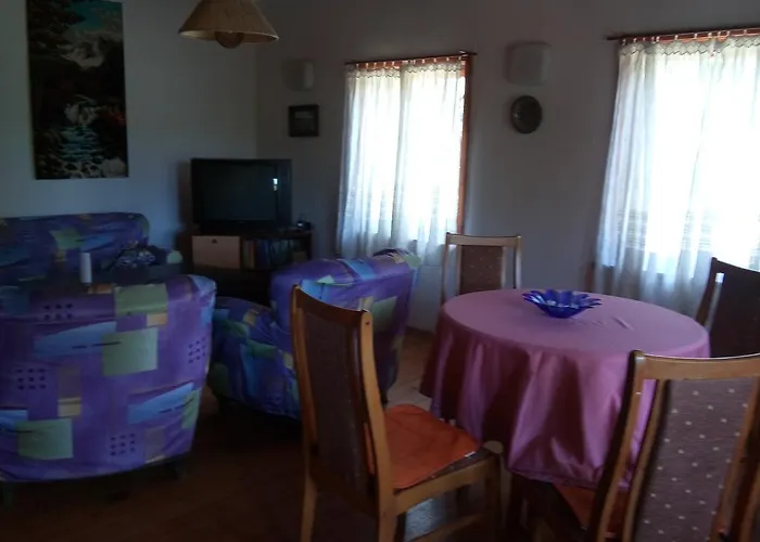 Bini St Constantin et Helena