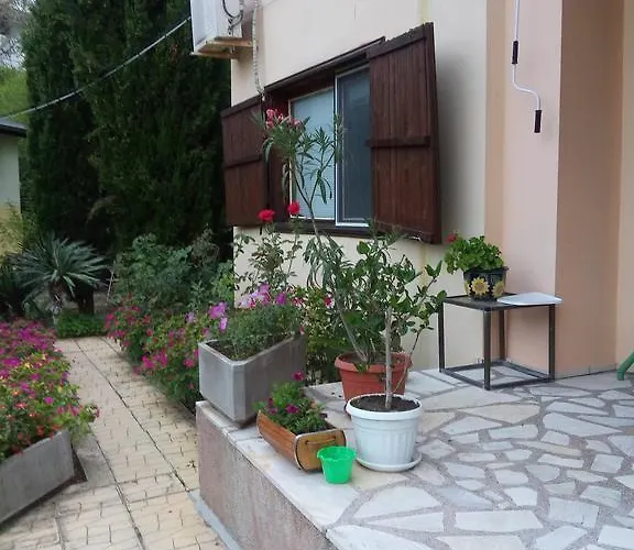 Bini * St Constantin et Helena